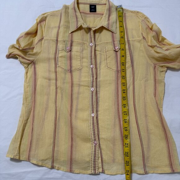 GAP Women's Button Down Shirt, Size XL - Picture 9 of 11
